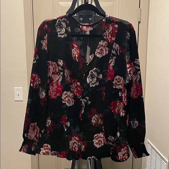 Maurices Tops - NWT Maurices Black and Red Floral Blouse